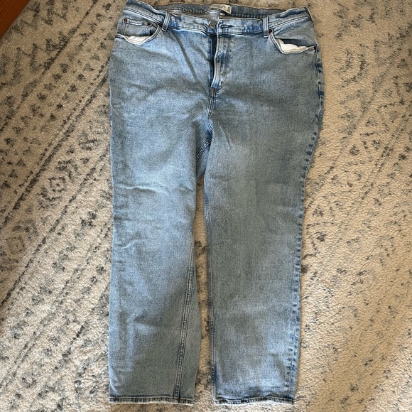 Abercrombie and Fitch the ankle straight ultra high rise long length - Picture 1 of 3